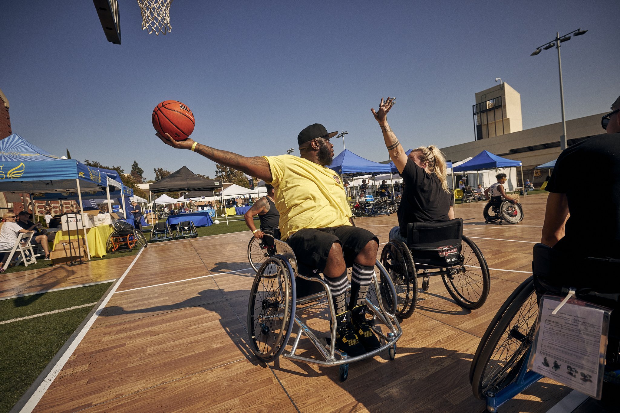 英媒:曼联盯上伊纳西奥和特林康,或豪掷1.05亿英镑双签.